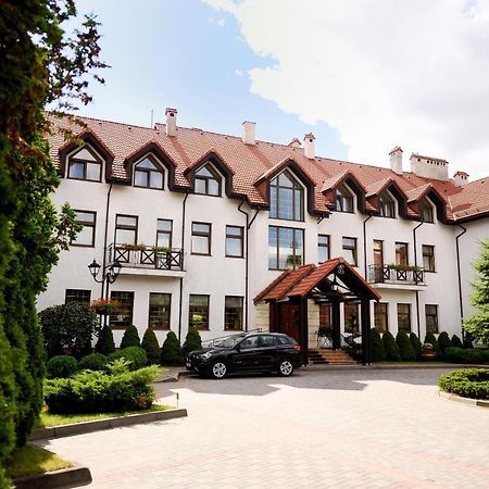 Отель Zoloto Karpat Стрый Экстерьер фото